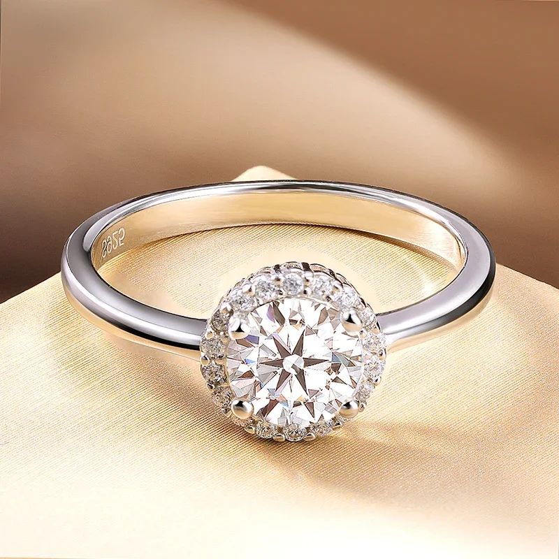 KNOBSPIN Moissanite Wedding Band