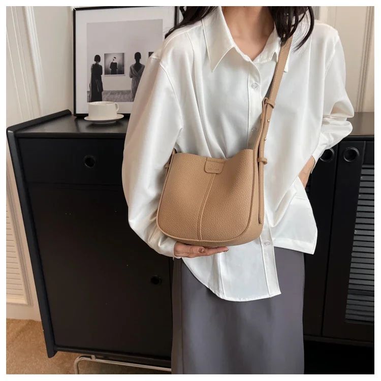 Brilliant Fish Women's Shoulder Bag