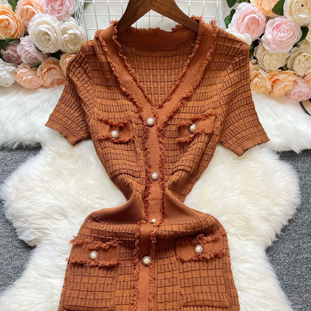 YuooMuoo Chic Fashion Sexy Package Hips Knitted Dress Women V-Neck Single Breasted Bodycon Sweater Dress Office Lady Dresses YuooMuoo Chic Fashion Sexy Package Hips Knitted Dress Women V-Neck Single Breasted Bodycon Sweater Dress Office Lady Dresses