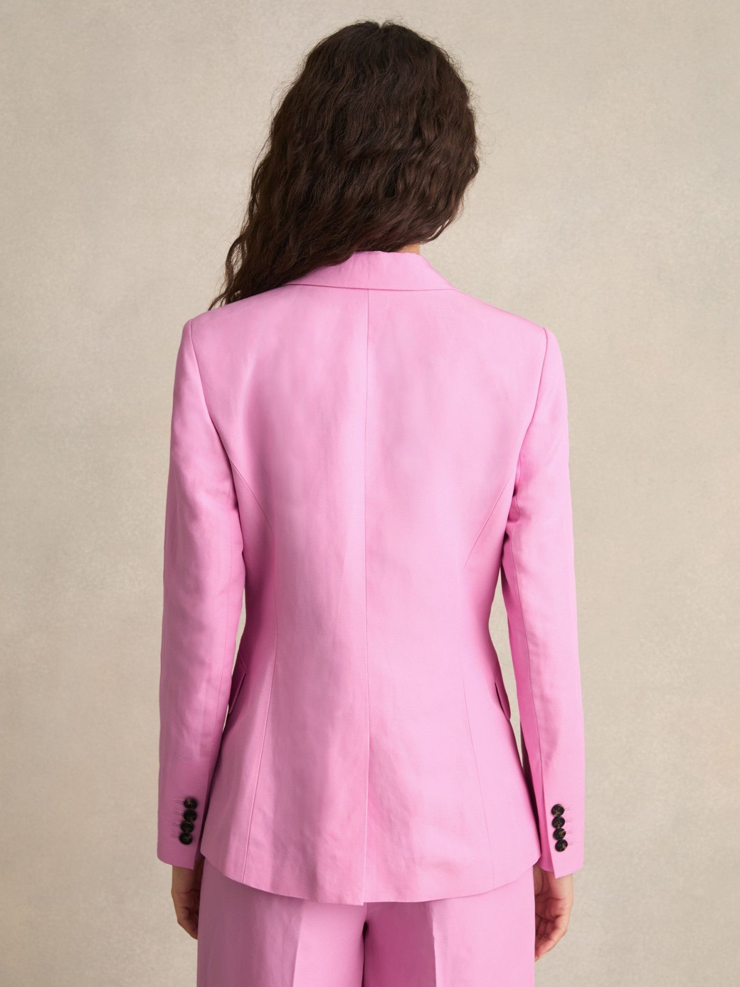 Women's Classic Pant Suits 2 Pieces Pocket Blazer & Flare Pants Custom Wedding Guest Suits Party Show Outfit Women's Classic Pant Suits 2 Pieces Pocket Blazer & Flare Pants Custom Wedding Guest Suits Party Show Outfit