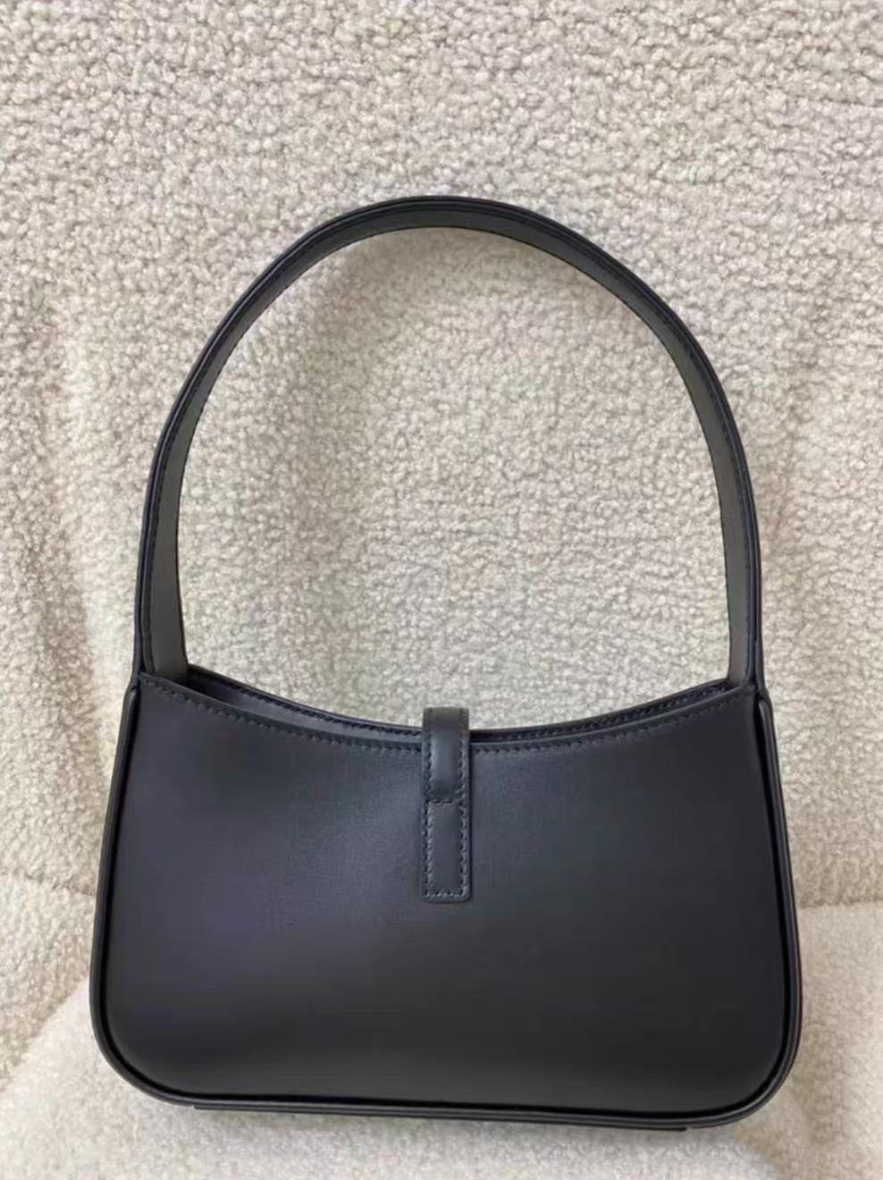 Bei Fei Qi Genuine Leather Shoulder Bag