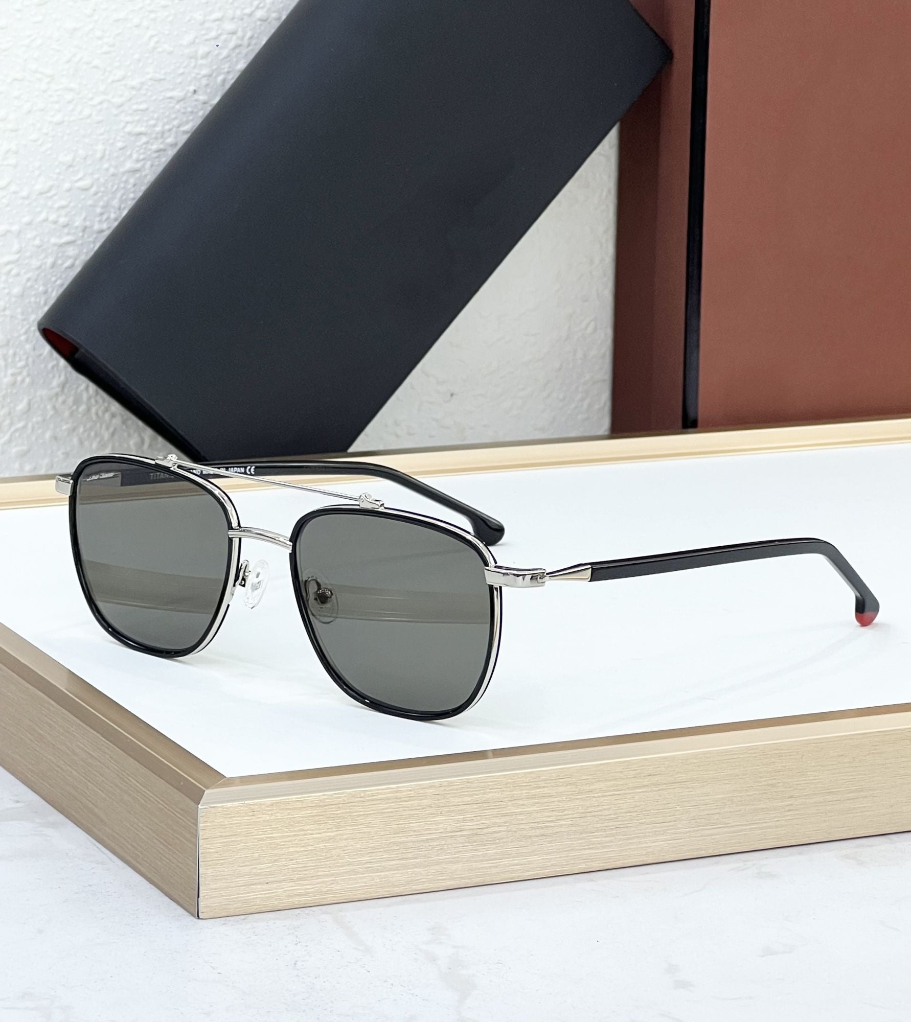 EXCLUSUN Square Fashion Sunglasses (Model FAI0302)