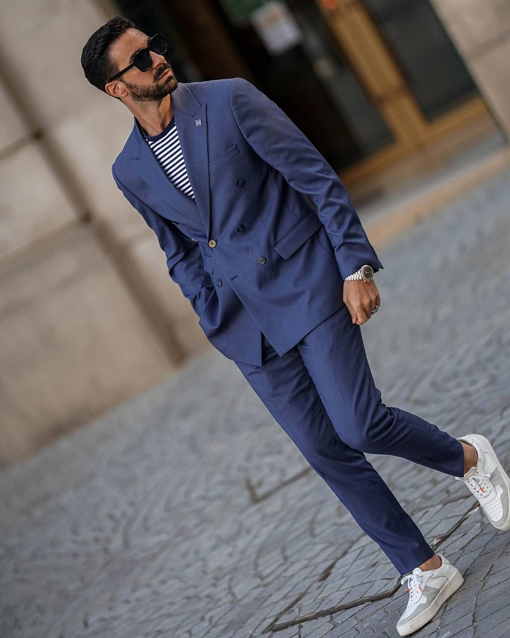 Men's Striped Suits Plus Size Wedding Tuxedos 2 Pieces Double Breasted Jacket and Pants Custom Suits Prom Party OutfitMen's Striped Suits Plus Size Wedding Tuxedos 2 Pieces Double Breasted Jacket and Pants Custom Suits Prom Party Outfit