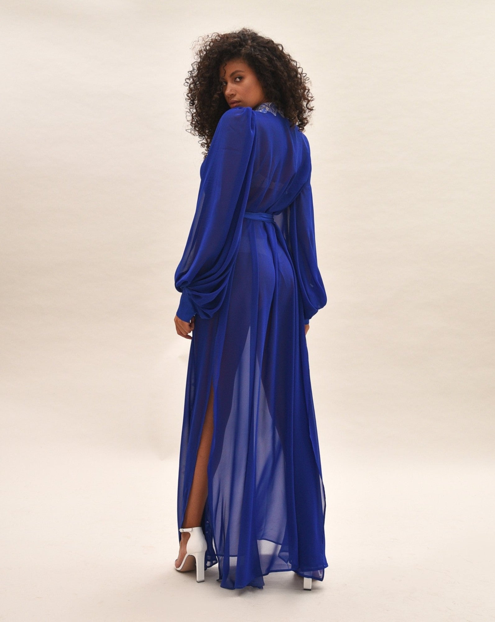 Chiffon Wedding Robes for Women, Lace Bishop Sleeves, Wedding Gown Dresses, Custom Satin Robes Plus Size Chiffon Wedding Robes for Women, Lace Bishop Sleeves, Wedding Gown Dresses, Custom Satin Robes Plus Size