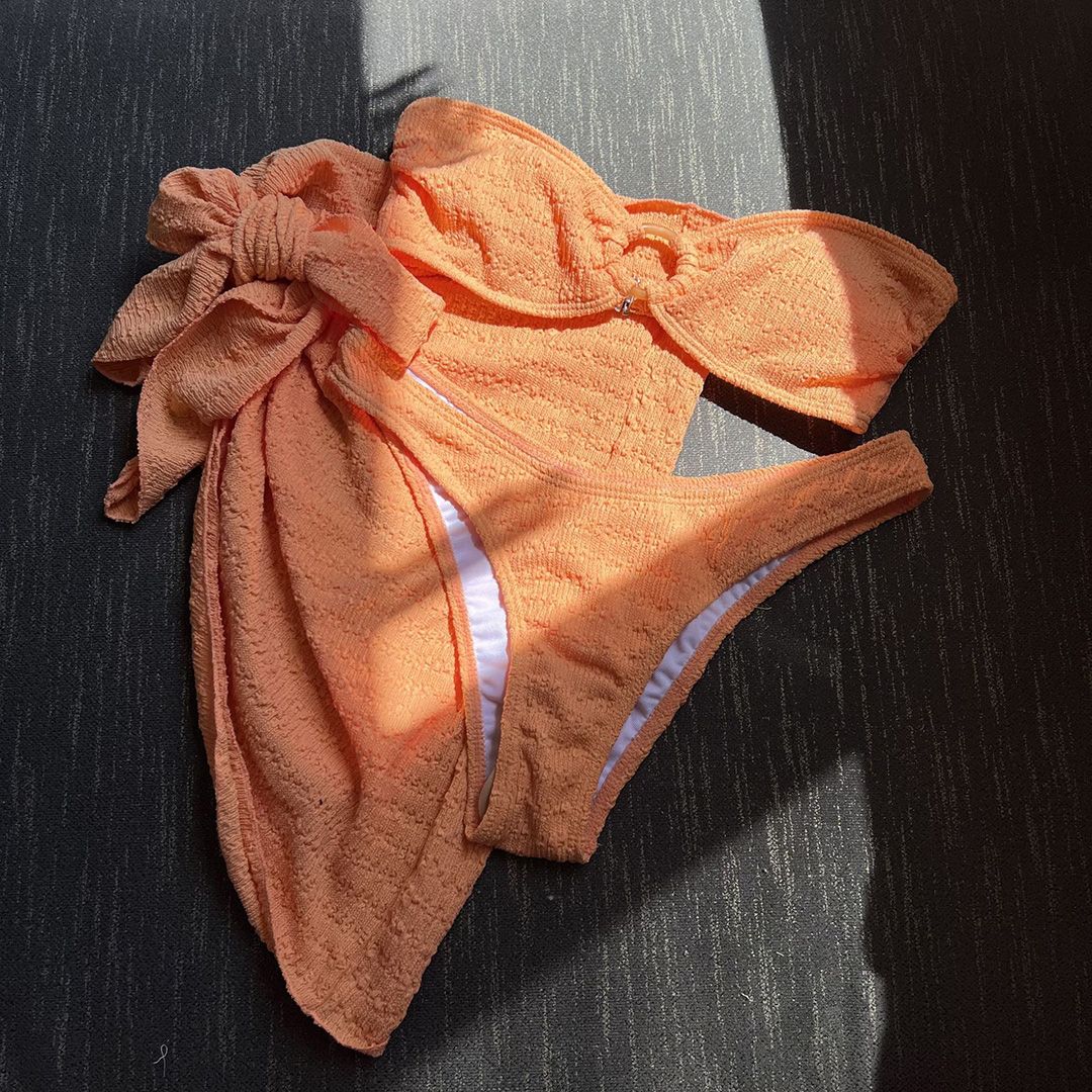 Varleinsar Three-Piece Bikini Set