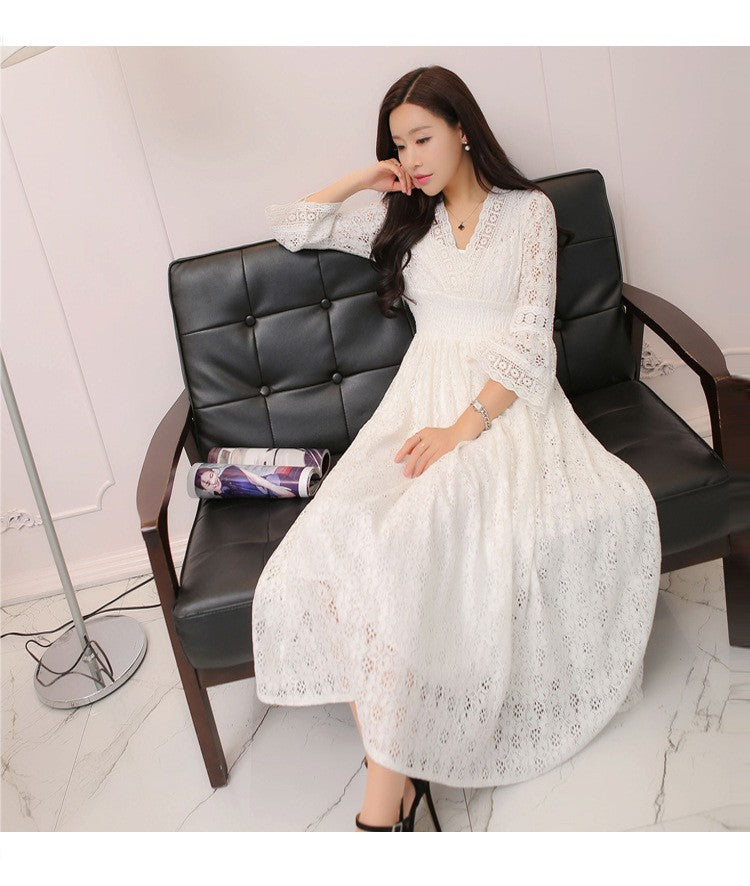 Slim fit women's lace V-neck beach dress holiday fashion trendy floral printed mid-length one-piece skirt Slim fit women's lace V-neck beach dress holiday fashion trendy floral printed mid-length one-piece skirt
