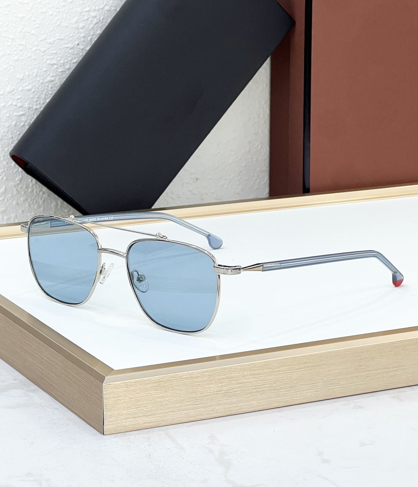 EXCLUSUN Square Fashion Sunglasses (Model FAI0302)