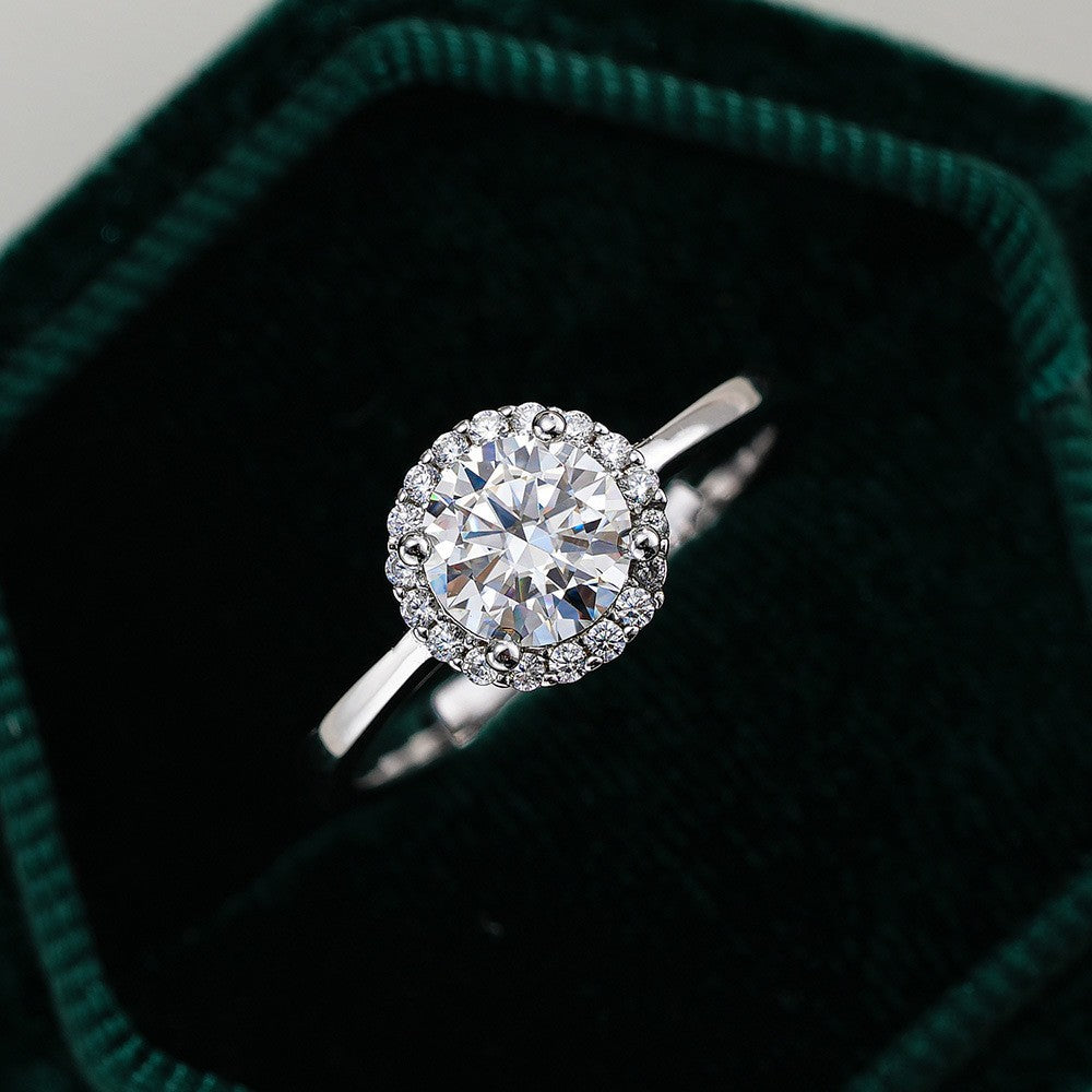 CKT Women's Romantic Moissanite Ring