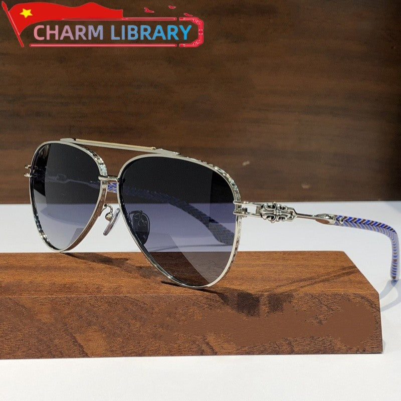 CHARM LIBRARY CH8186 Photochromic Pilot Sunglasses for Women