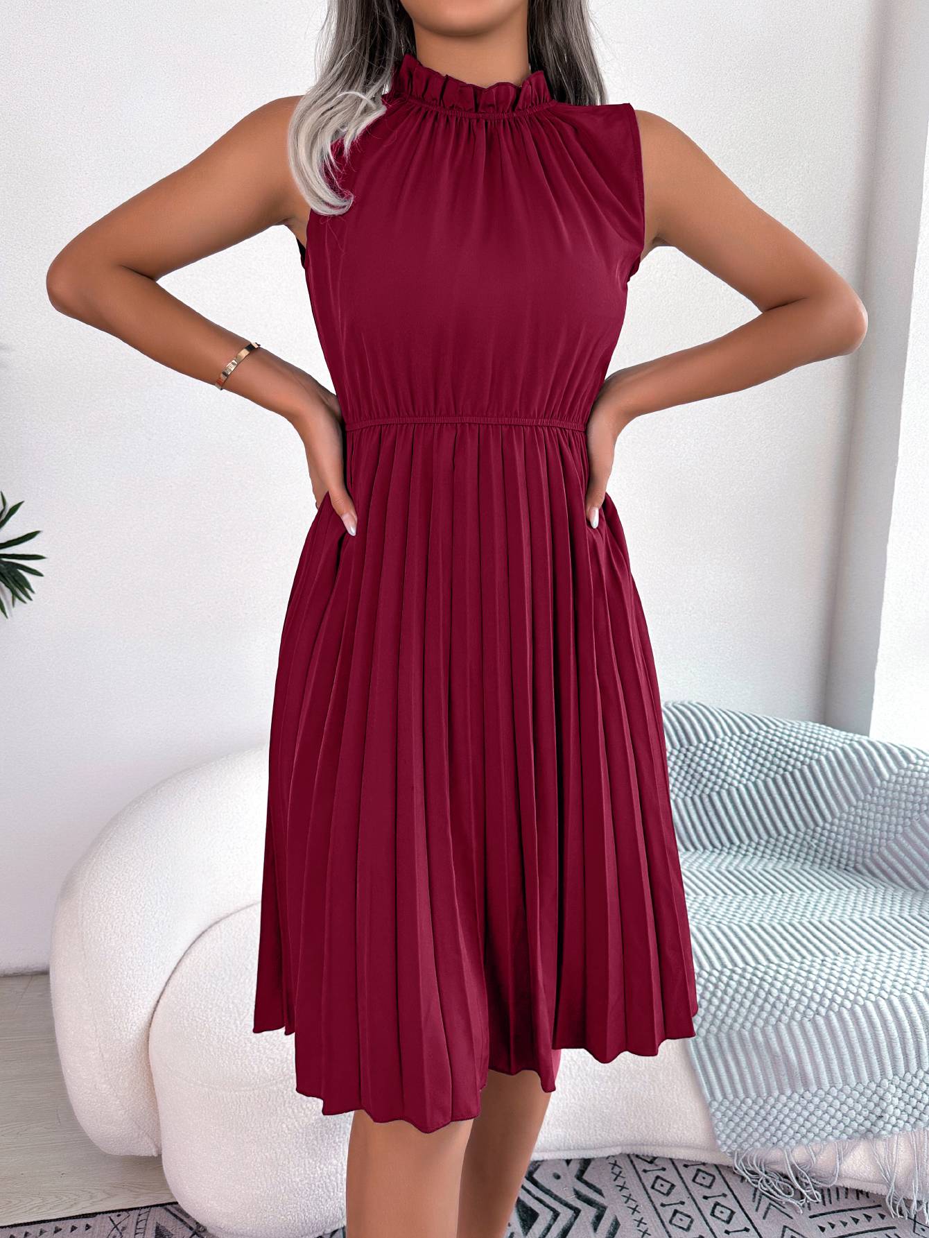 Women summer casual ruffles sleeveless pleated knee-length dress solid dresses Women summer casual ruffles sleeveless pleated knee-length dress solid dresses