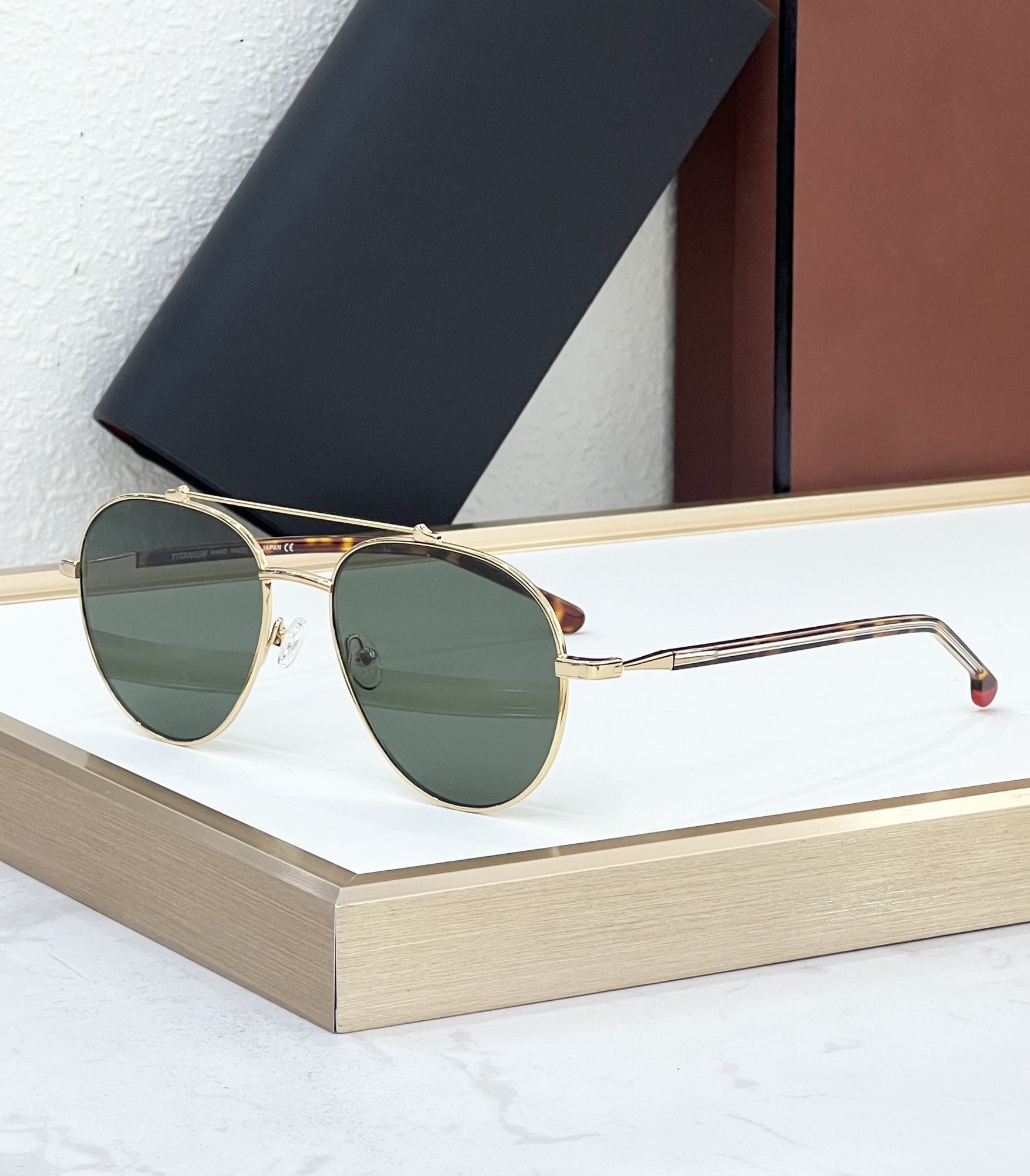 EXCLUSUN Oval Fashion Sunglasses