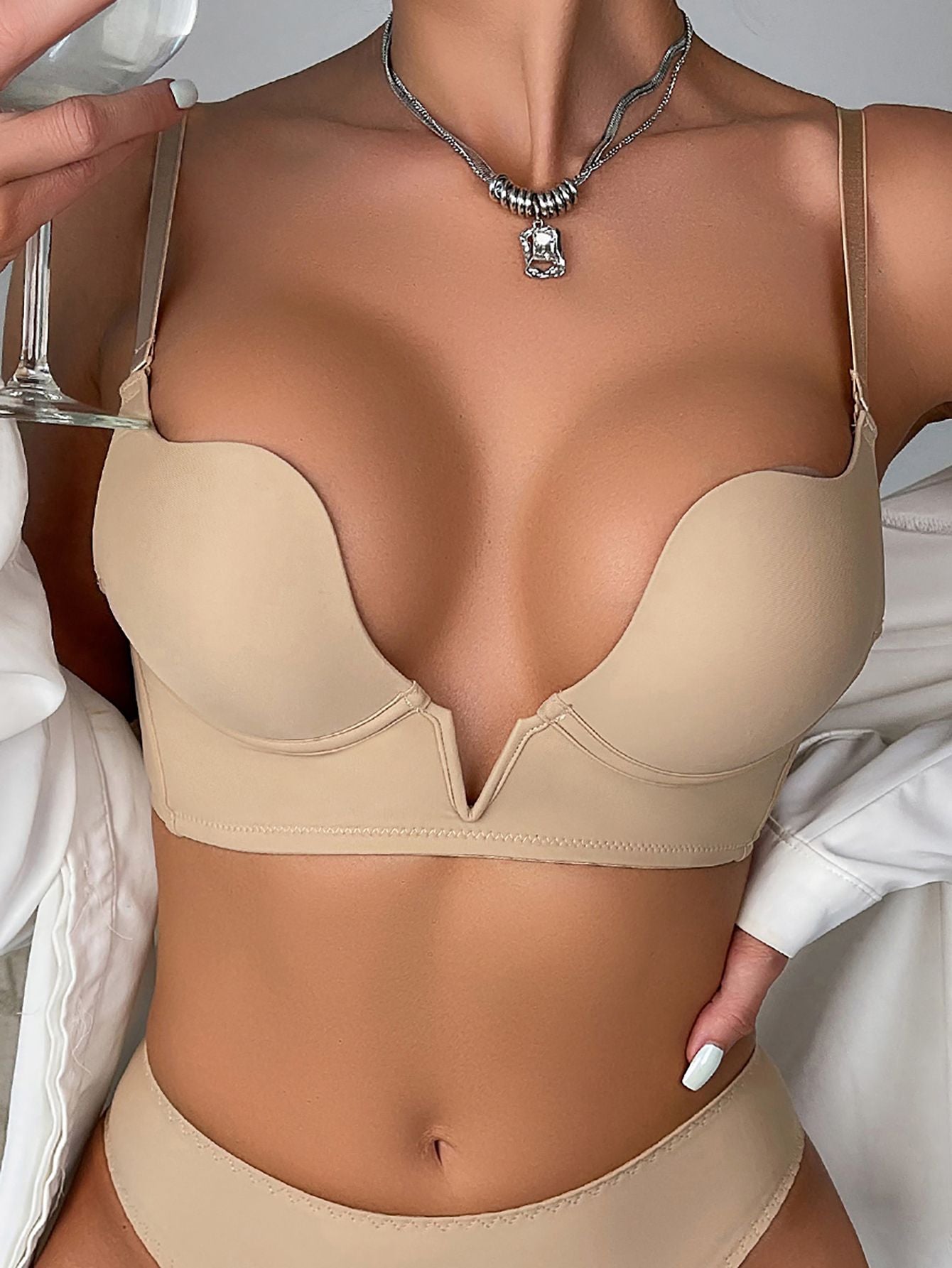 Seamless Plunge Underwire Bra