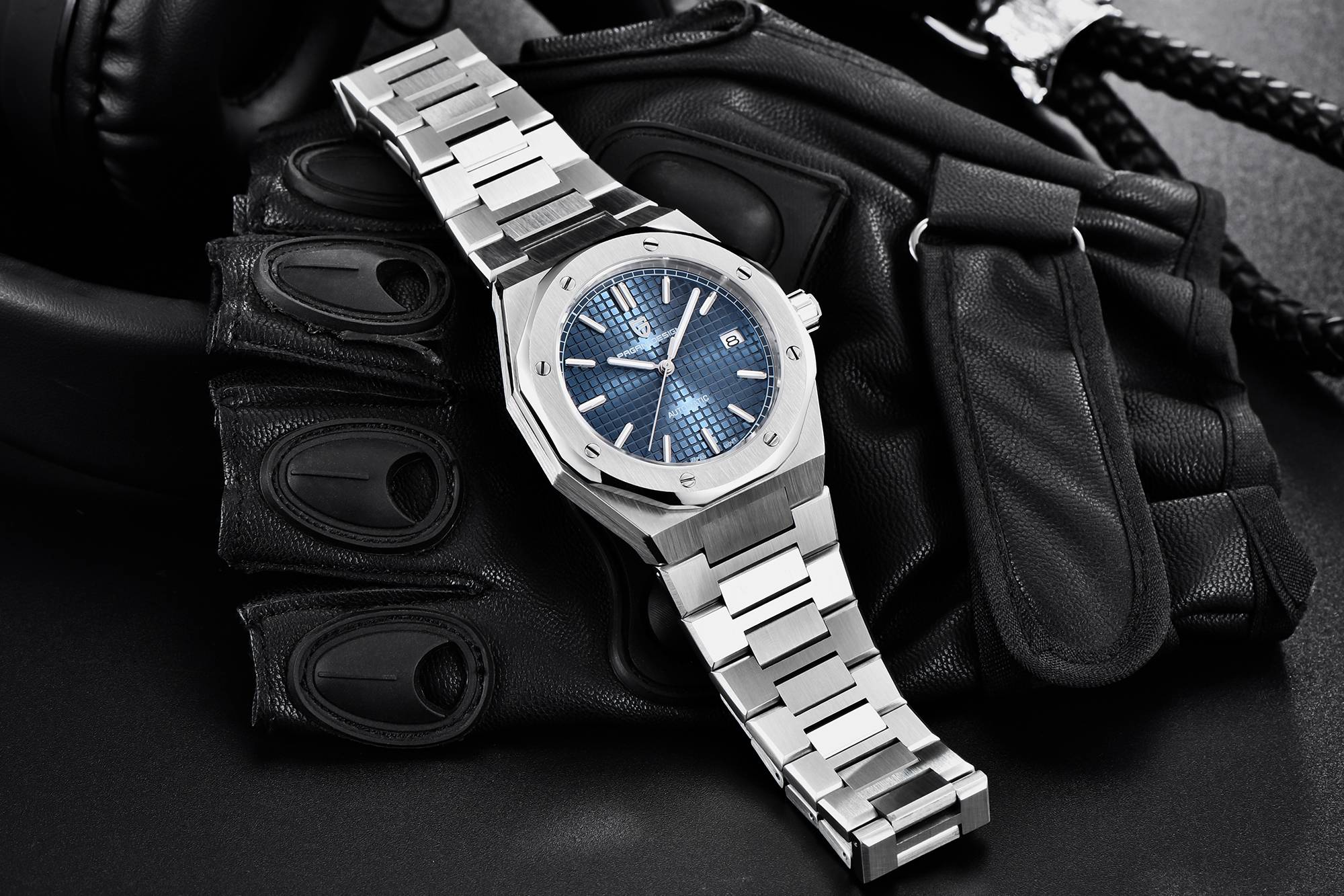 PAGANI DESIGN PD1673 Diver Watch: Robust Style & Precision